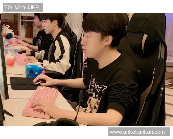 V5战队在冠军杯积分榜中以75分稳居第一位置引领全局